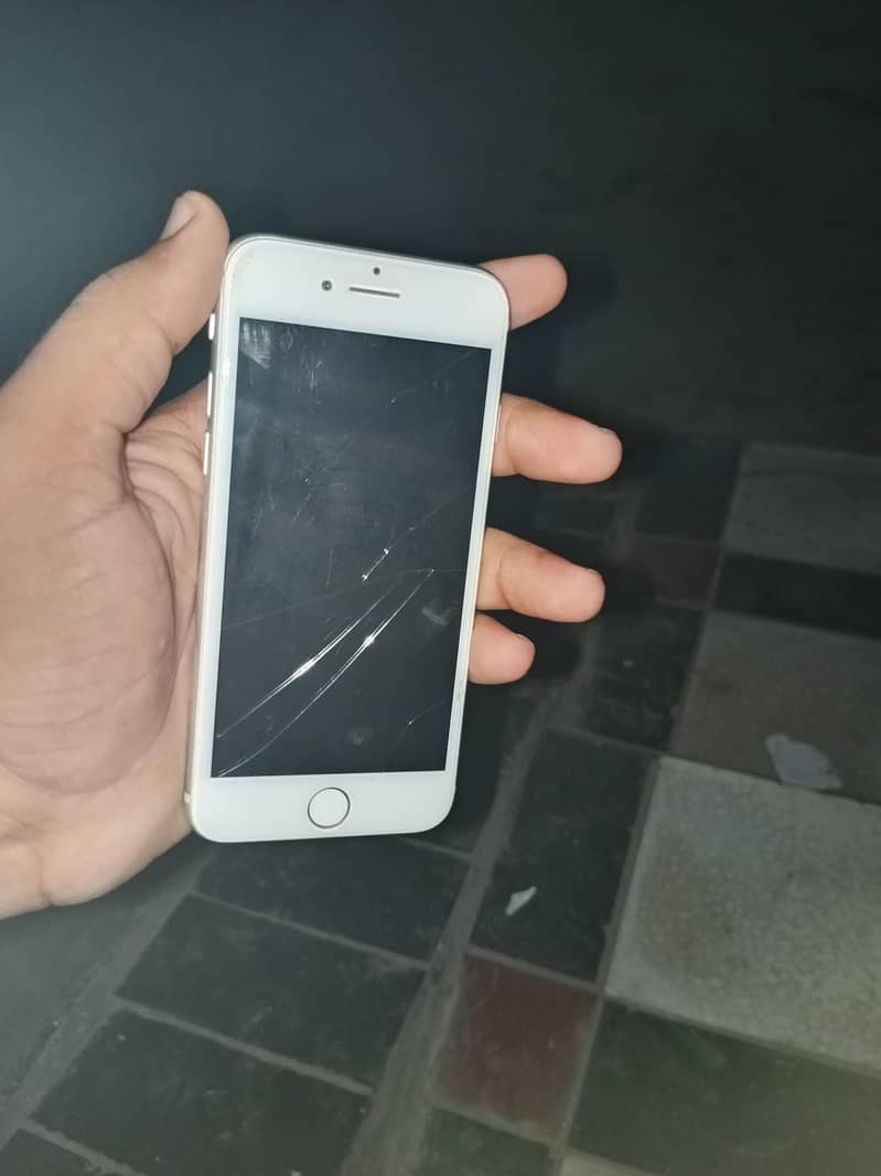 Apple iPhone 8 4