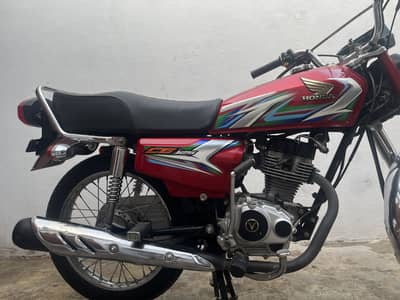 Honda CG 125 Red colour 2023 Model whatsapp no 03159763155