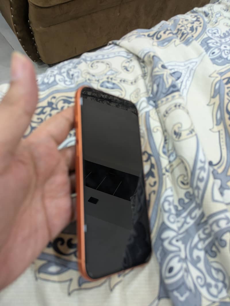Apple iPhone 17 Pro Max 1