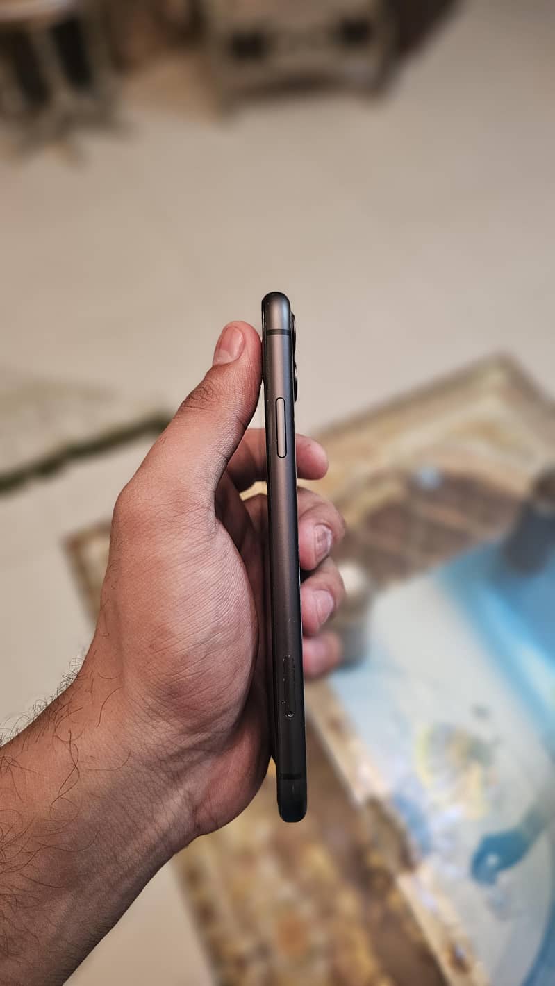 Apple iPhone 11 2