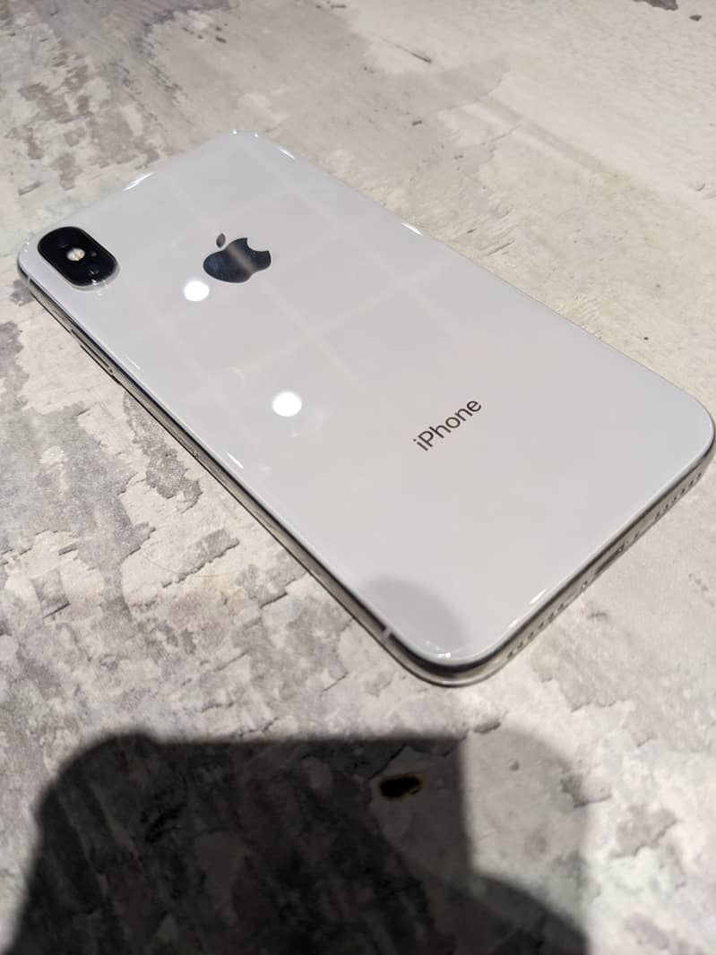 Apple iPhone X 0