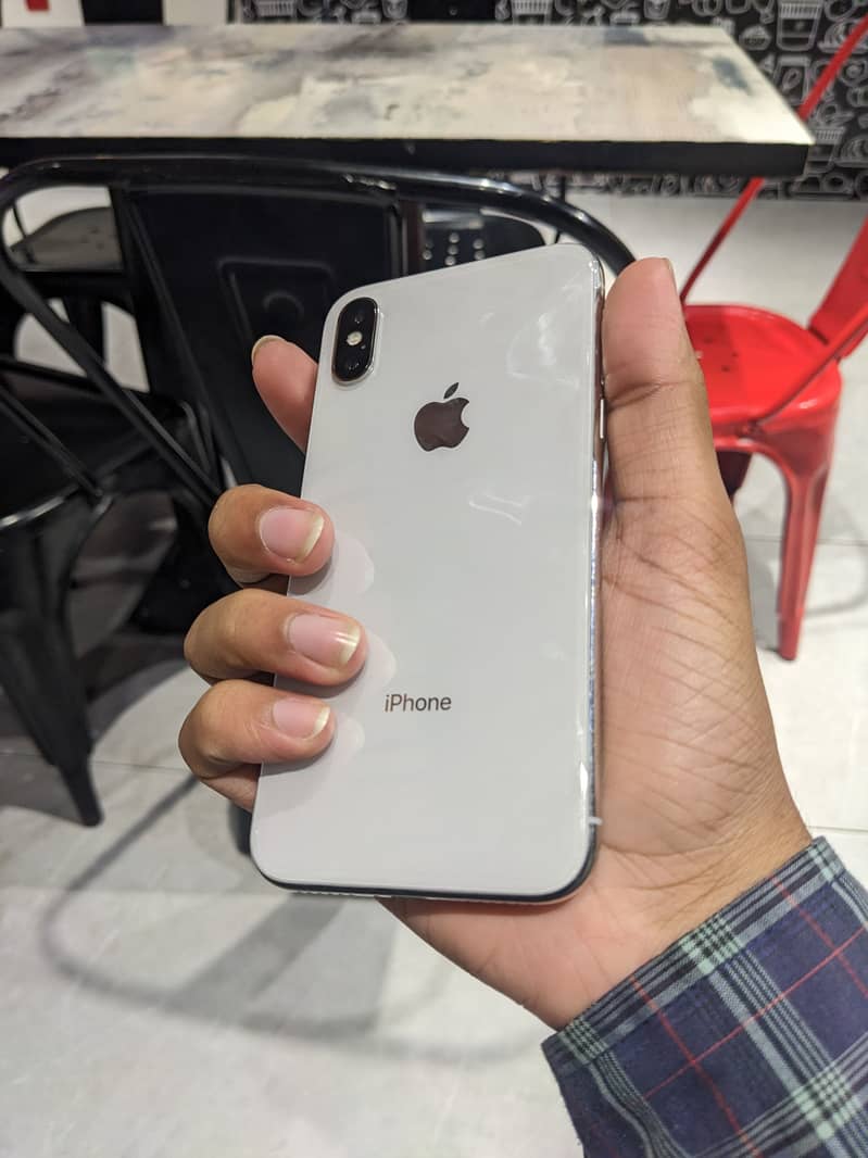 Apple iPhone X 6