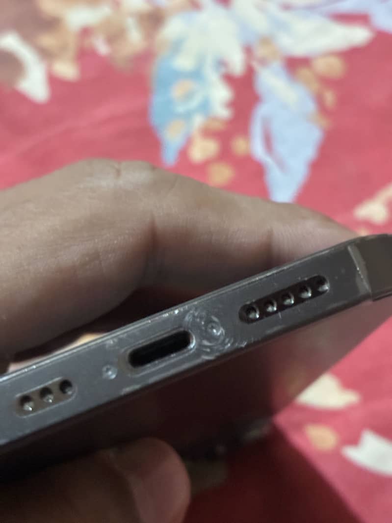 Apple iPhone 13 Pro 2