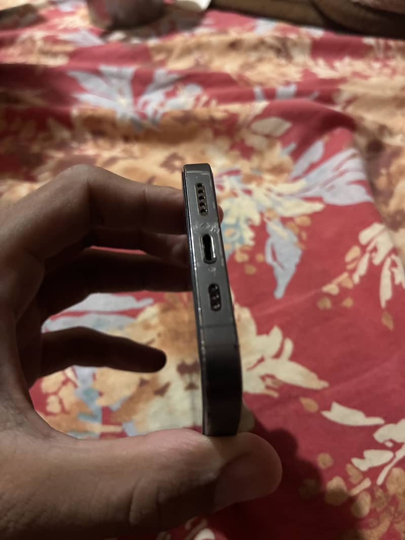 Apple iPhone 13 Pro 3