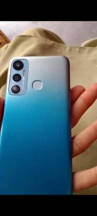 Infinix Hot 11