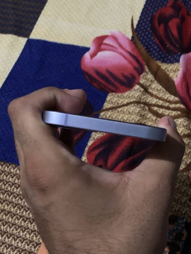 iPhone 12 1