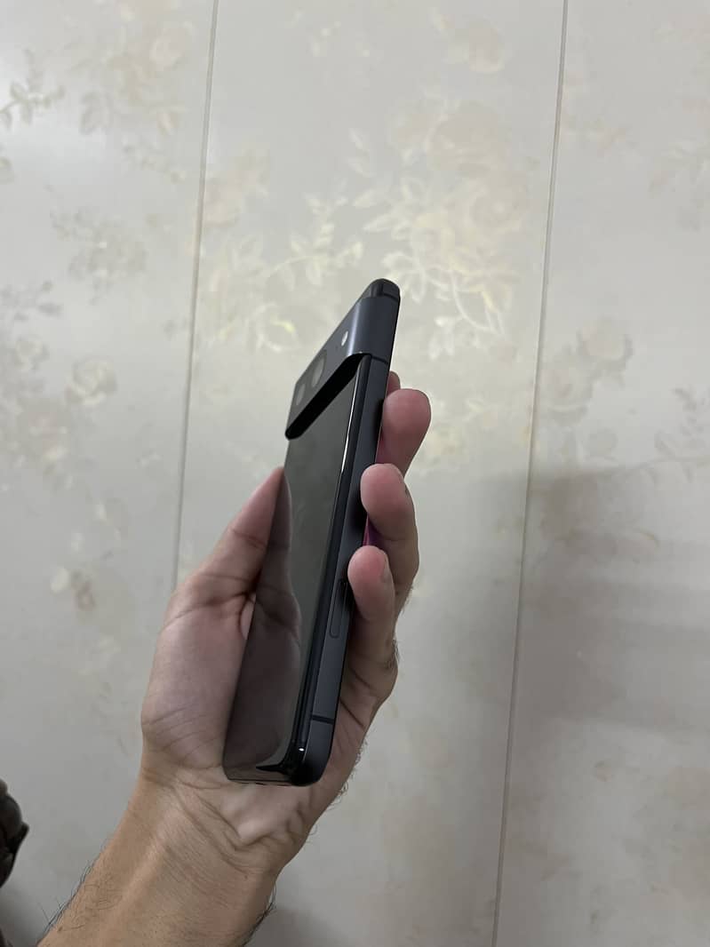 Google Pixel 8 3