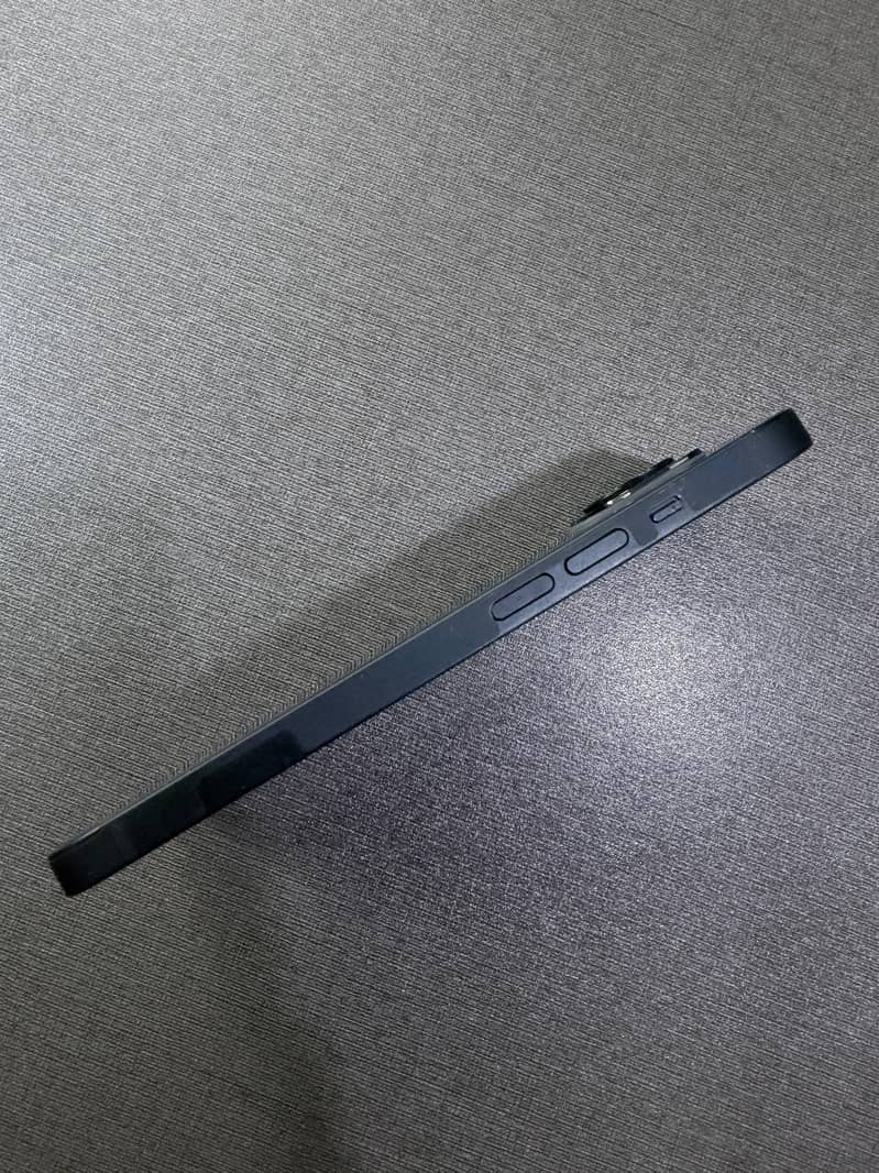 Apple iPhone 14 4
