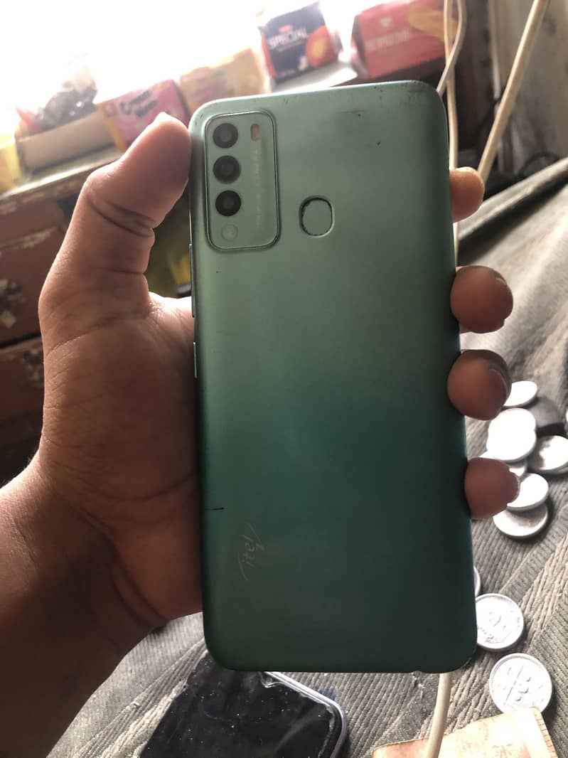 Itel Vision 2 4