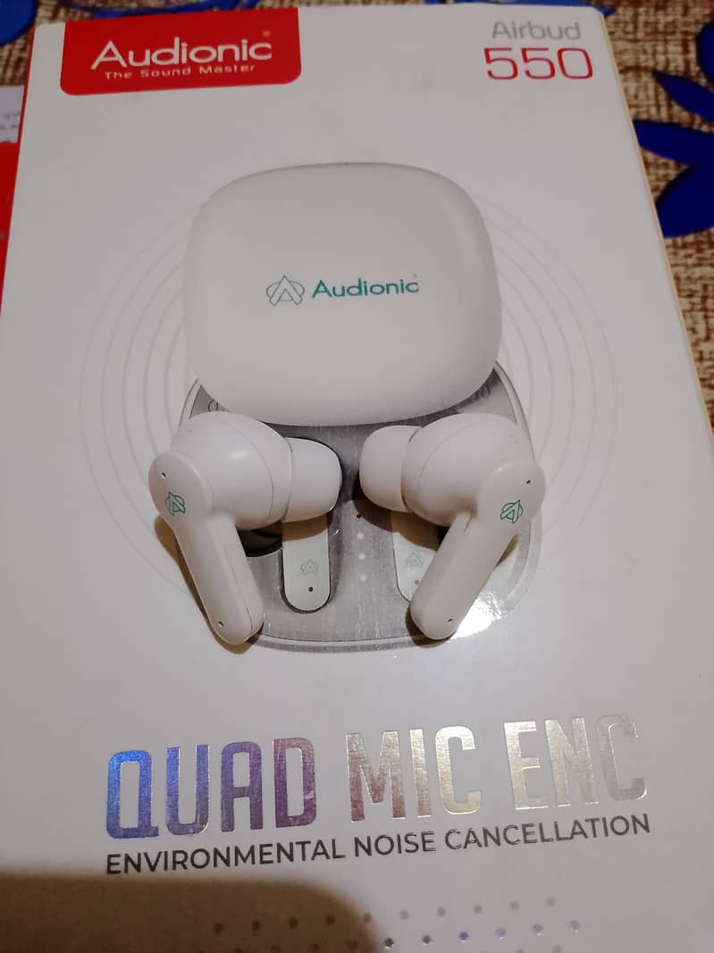 AUDIONIC 550 EARBUDS 1