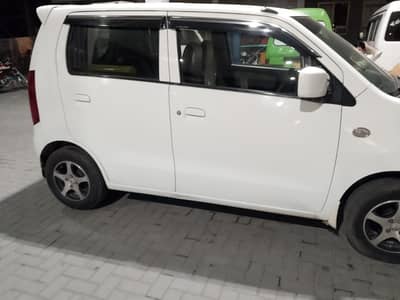 Suzuki Wagon R 2021 total geniue minor touching all ok