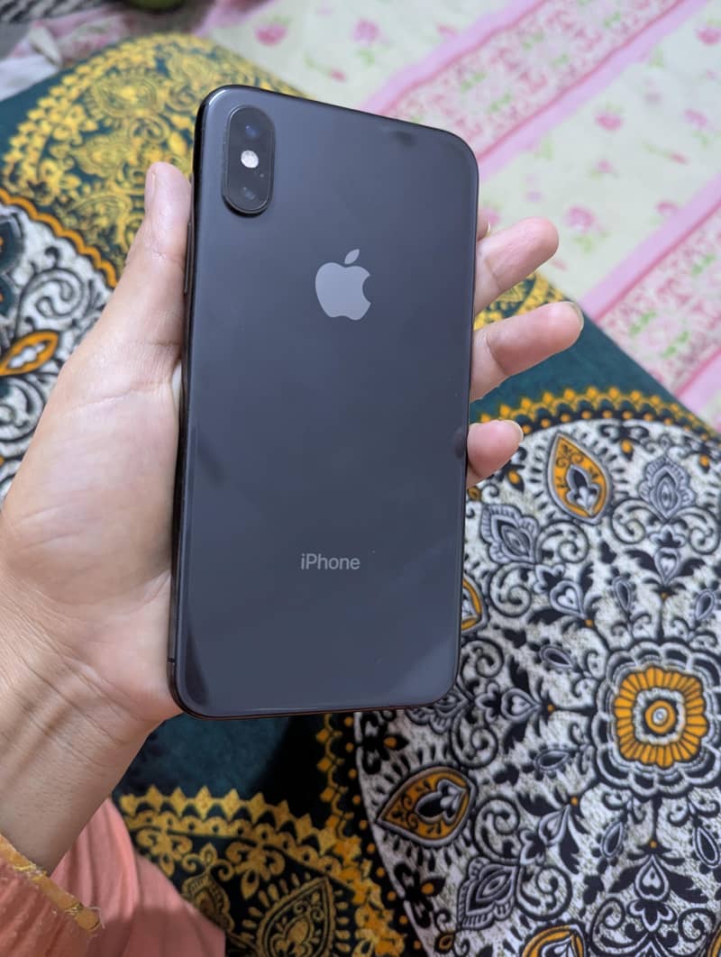 Apple iPhone XS 7