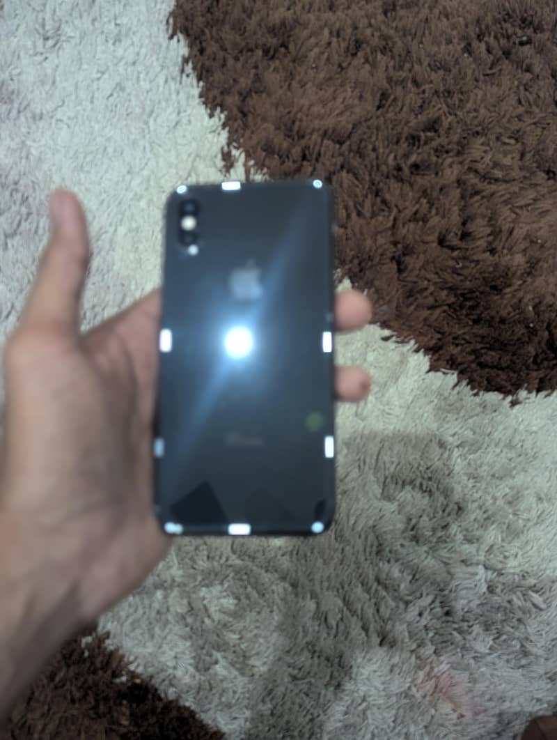 Apple iPhone XS 3