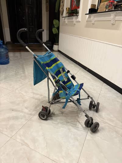Baby stroller easy to carry and manage