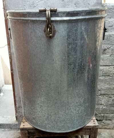 Iron Atta Storeg Drum for sale only contact on this no. 0308-5000940