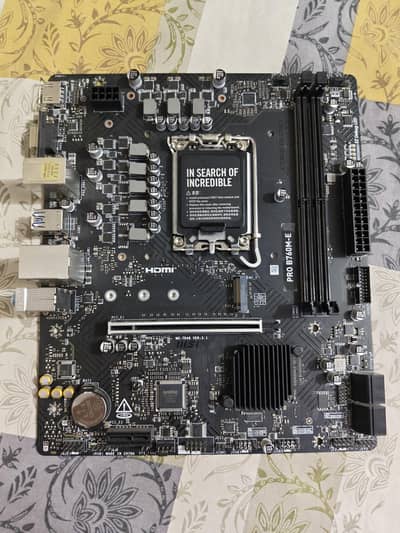 MSI PRO B760M-E (BROKEN) (Read Description) with orignal box