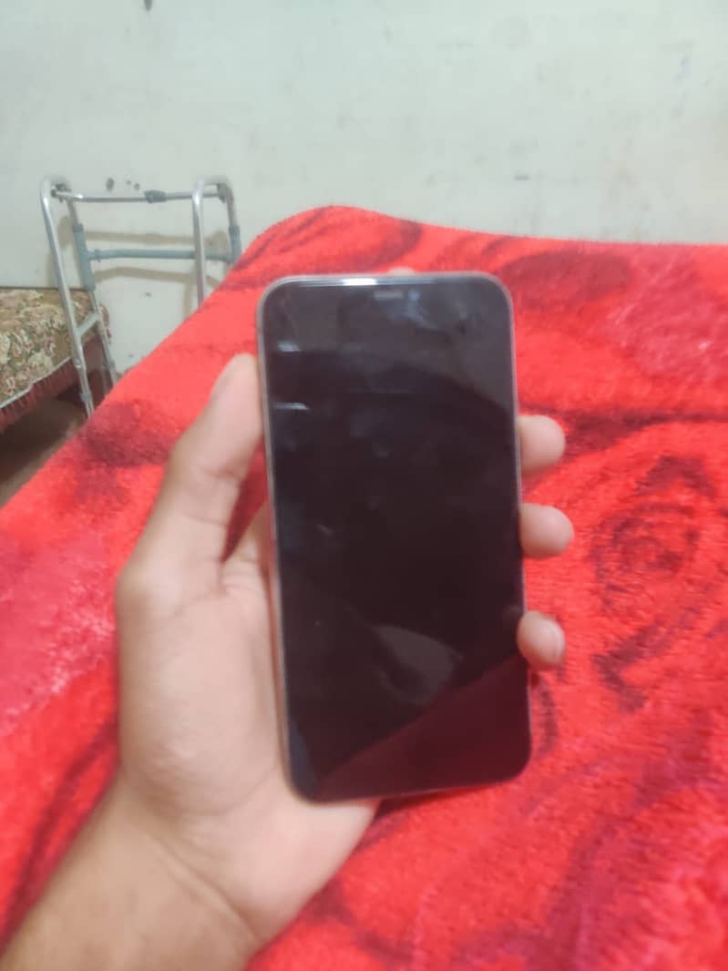 Apple iPhone 11 Pro 3