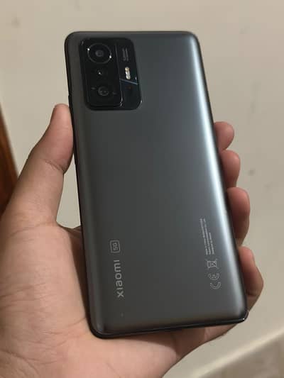 Xiaomi 11T Pro 12/256 (90 FPS)
