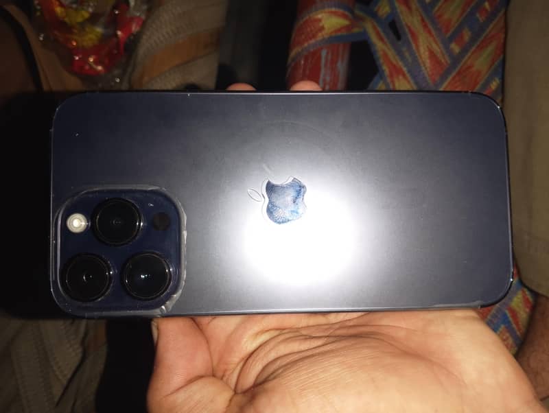 Apple iPhone 14 Pro Max 2