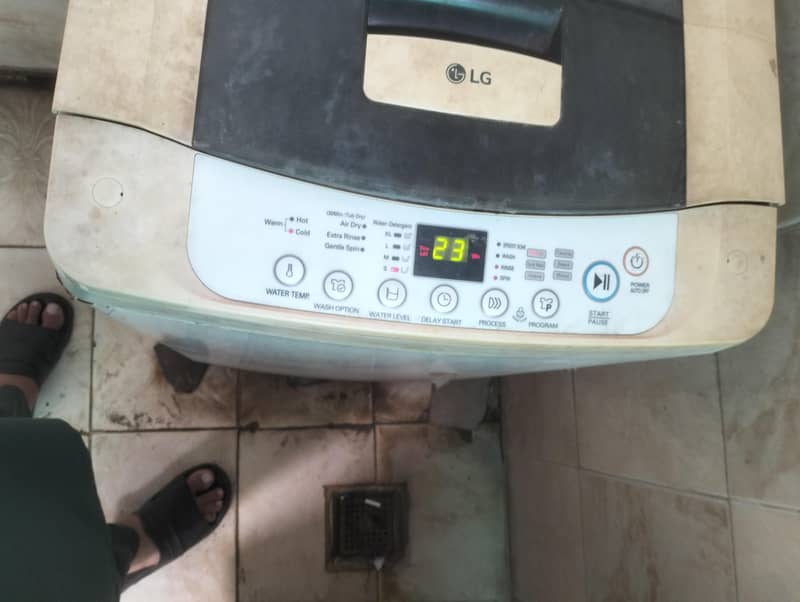 LG automatic washing machine 1