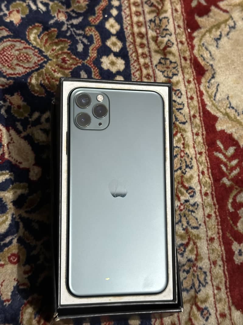 Apple iPhone 11 Pro Max 4