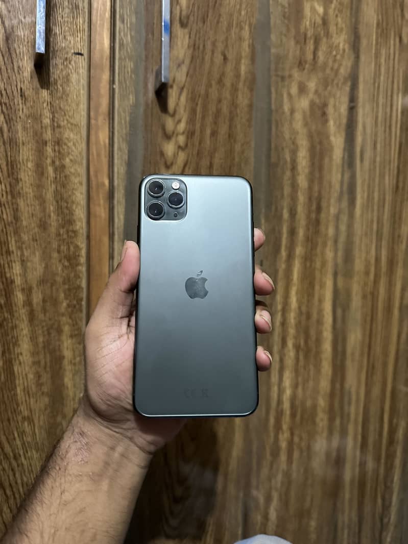Apple iPhone 11 Pro Max 8
