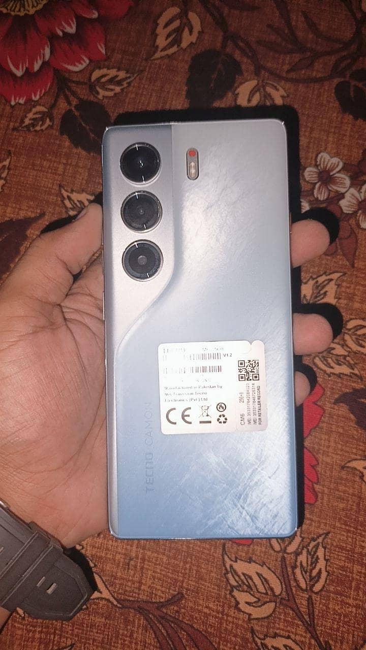 Tecno CAMON 40 Pro 3