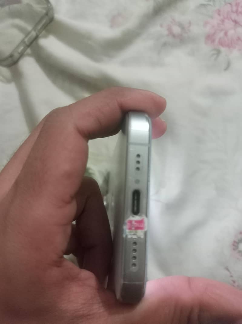 iphone 15 pro 2