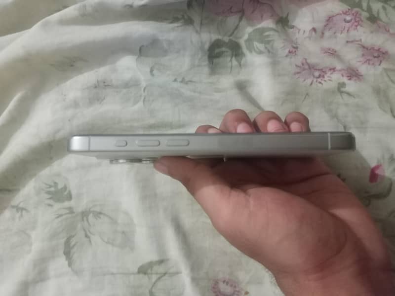 iphone 15 pro 6