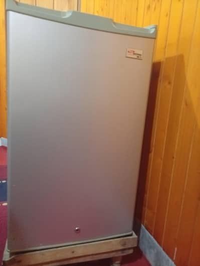 Room Refrigerator