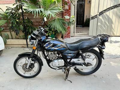 Suzuki GS 150 se