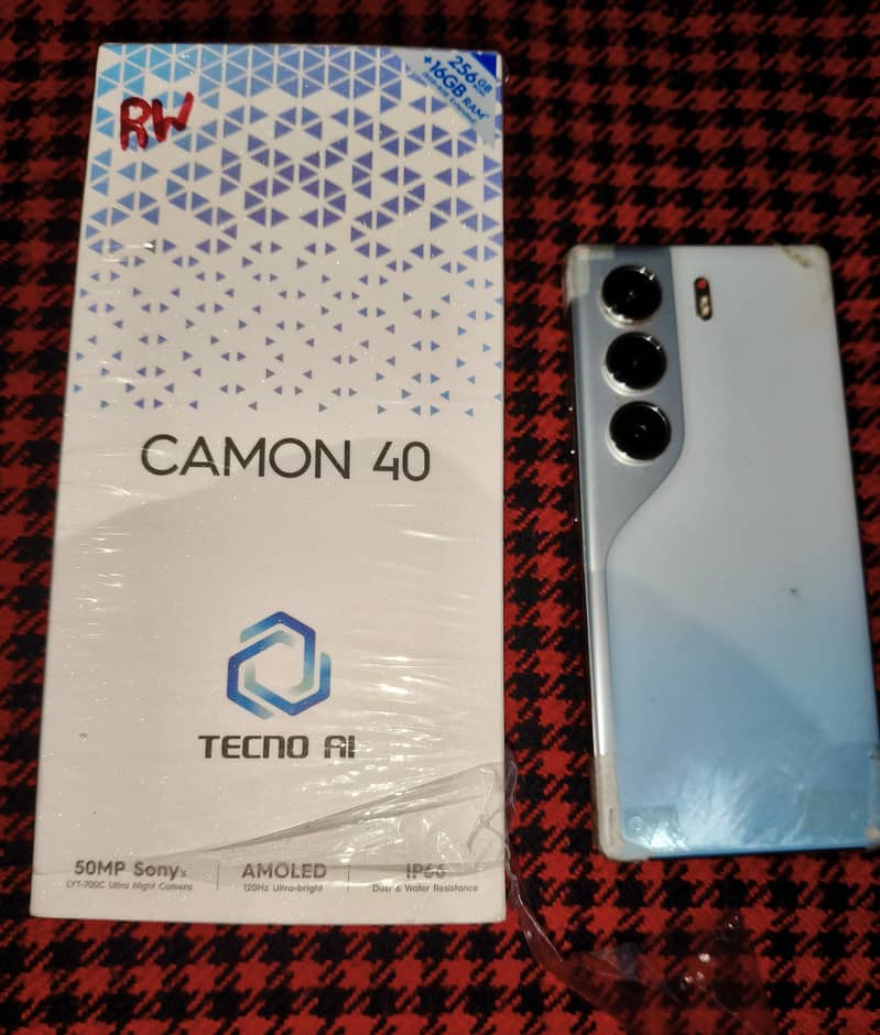 Tecno CAMON 40 0