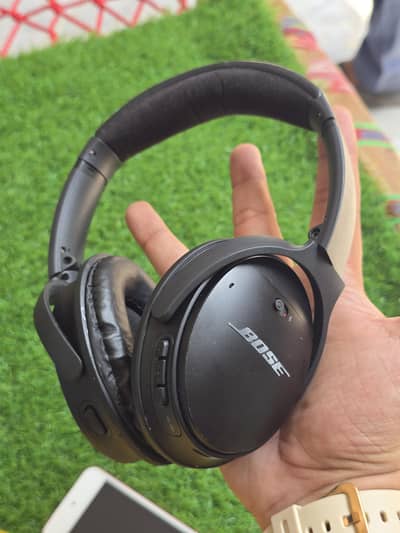 bose QuietComfort 35 ii headphones