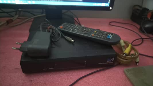 ZAG Digital-TV 1000 Digital Cable Receiver – Complete Set
