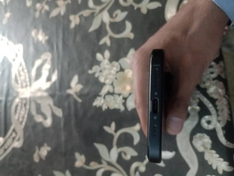 Apple iPhone 15 2