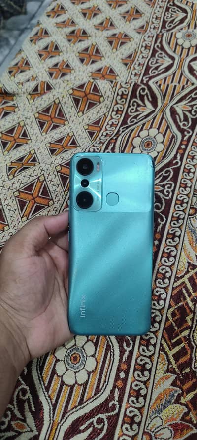 Infinix hot 20i 4gb 128gb totally original good condition