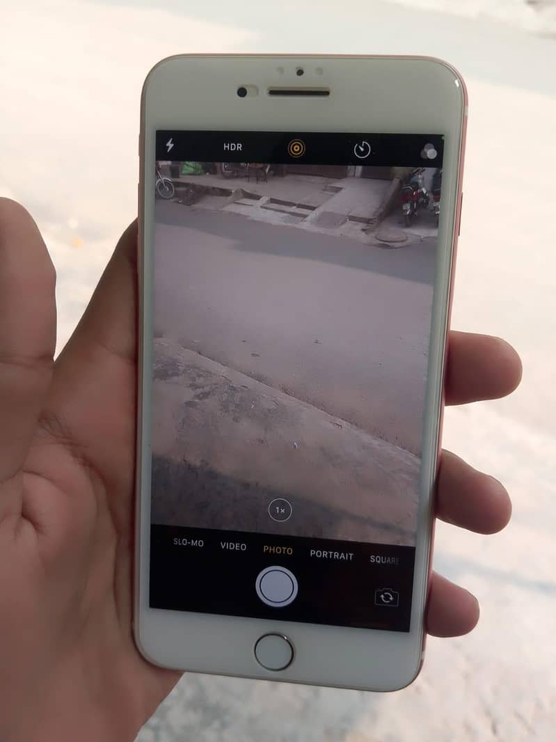 Apple iPhone 7 Plus 4