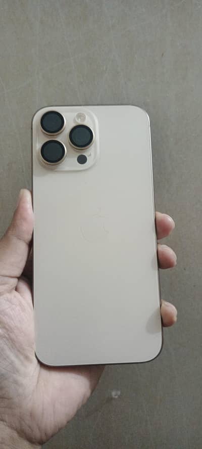 Apple iPhone 16 Pro Max