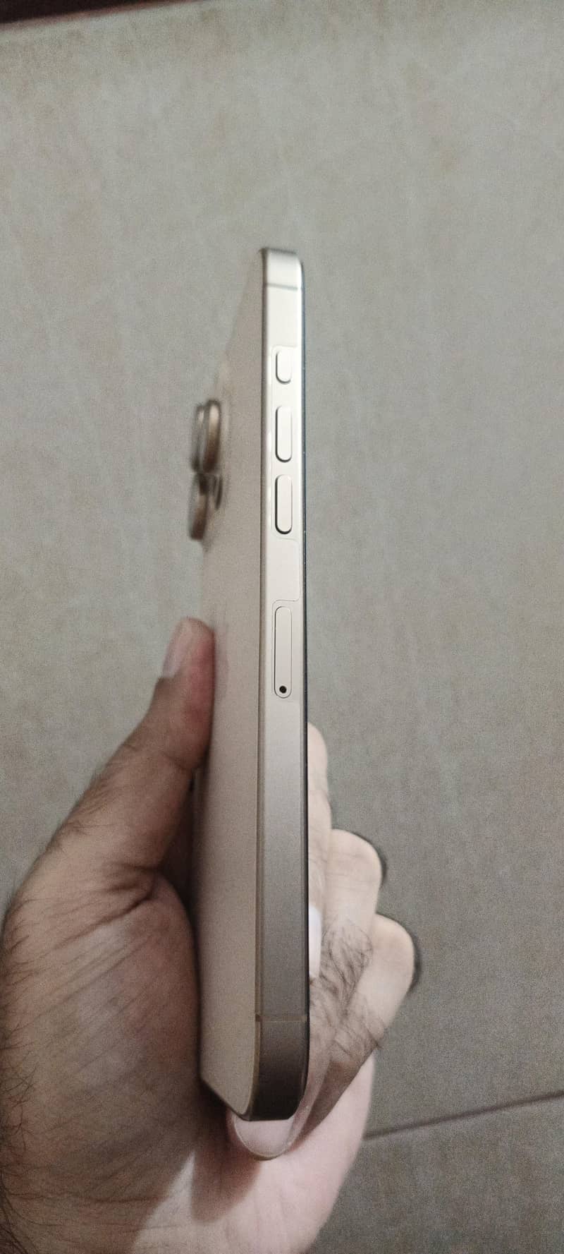 Apple iPhone 16 Pro Max 2