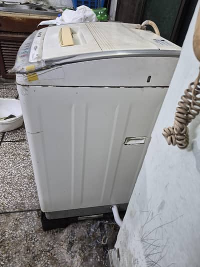 Dawlance automatic washing machine 10.5kg