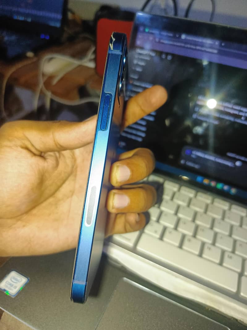 iphone 12 3