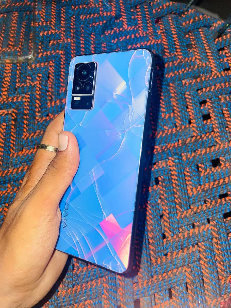 Vivo V21e 1