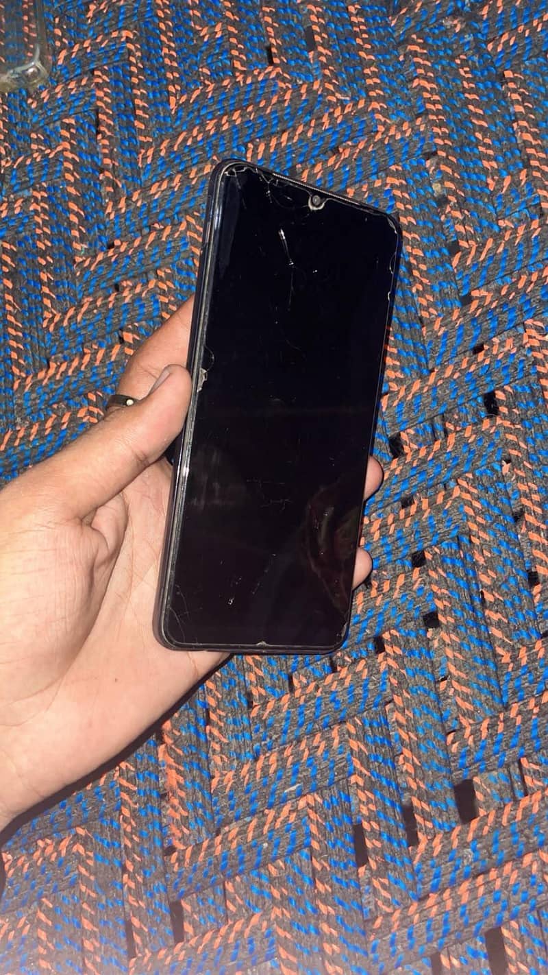 Vivo V21e 4