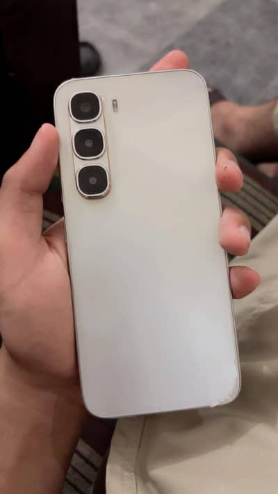 Infinix Hot 60 Pro