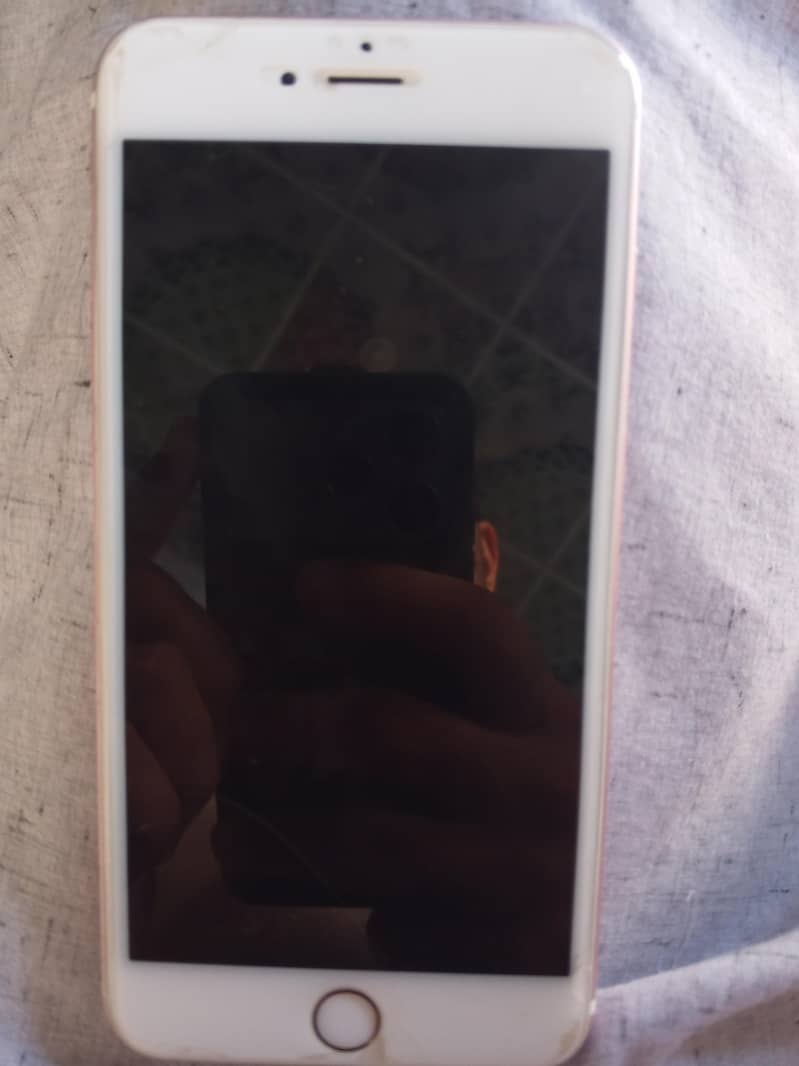 Apple iPhone 6S Plus 2