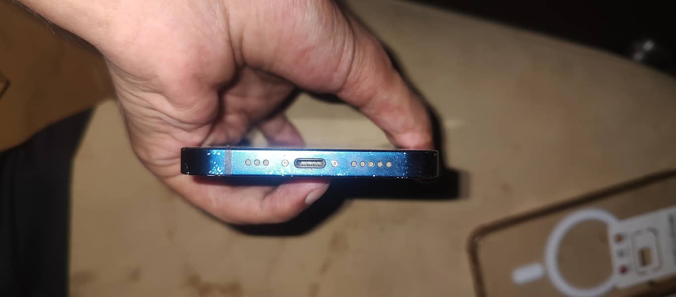 Apple iPhone 12 2