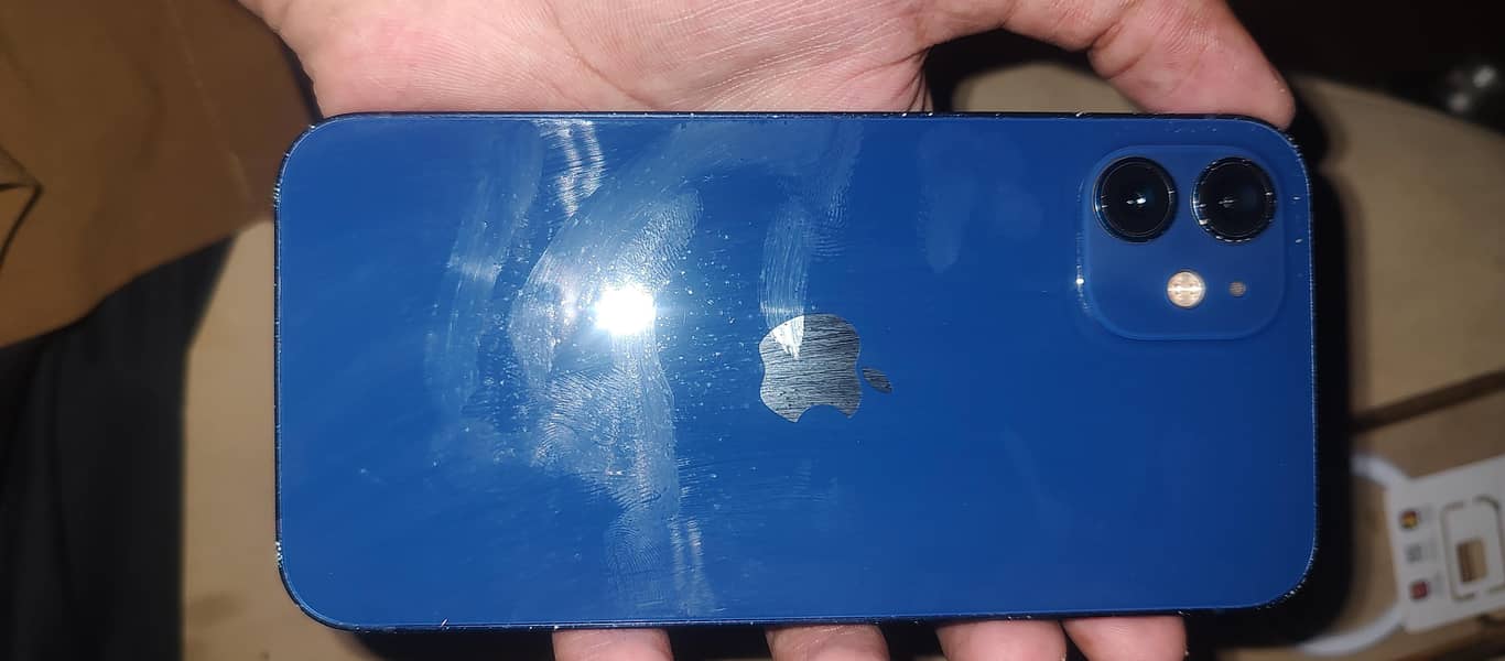 Apple iPhone 12 3