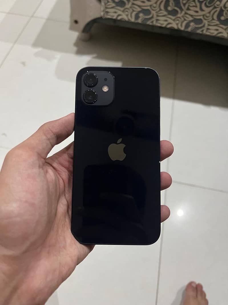 Apple iPhone 12 2
