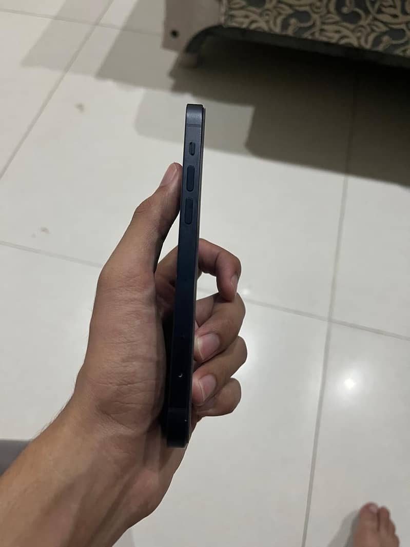 Apple iPhone 12 5