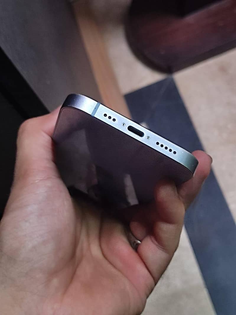 Apple iPhone 14 2